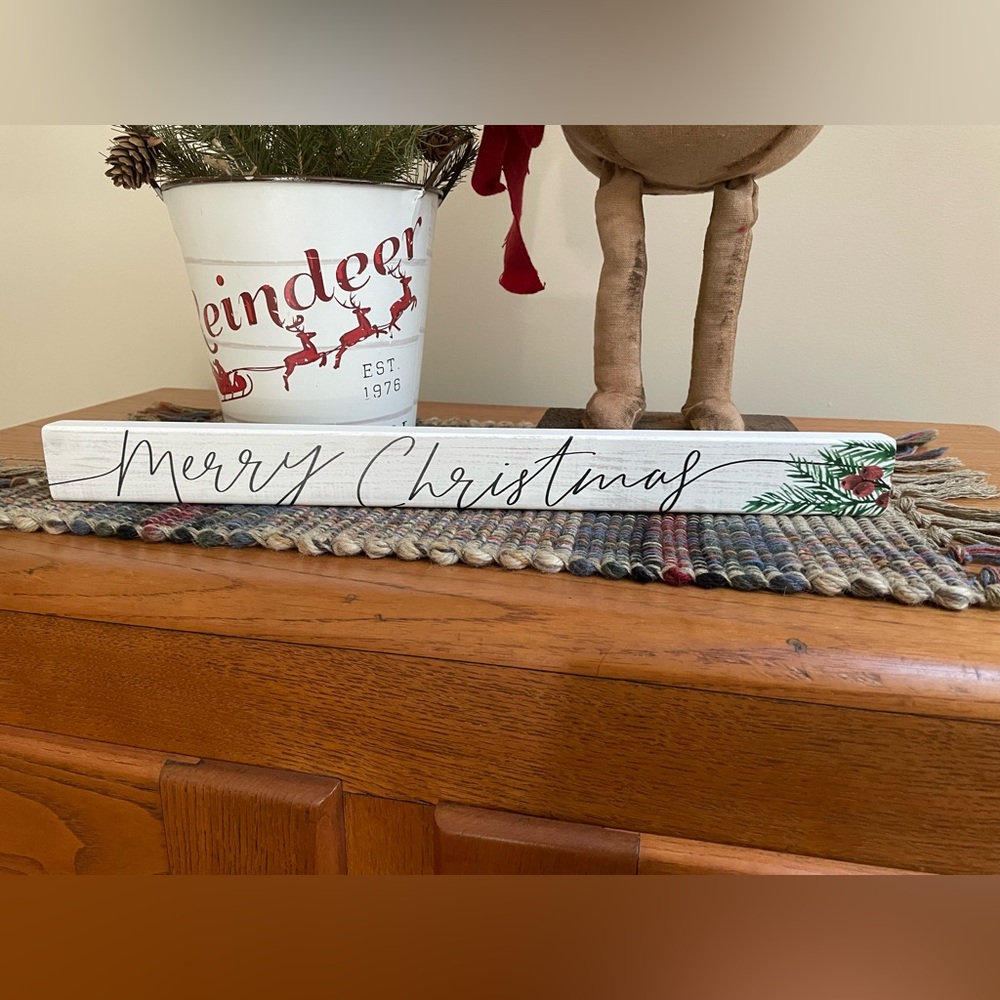 Christmas decor - Small shelf sitter sign